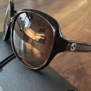 Authentic Gucci GG0080SK sunglasses